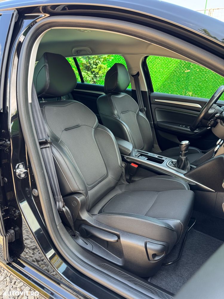 Renault Megane Blue dCi 116 Intens - 10