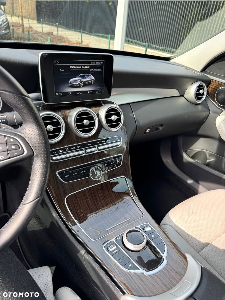 Mercedes-Benz Klasa C 300 7G-TRONIC Exclusive - 12