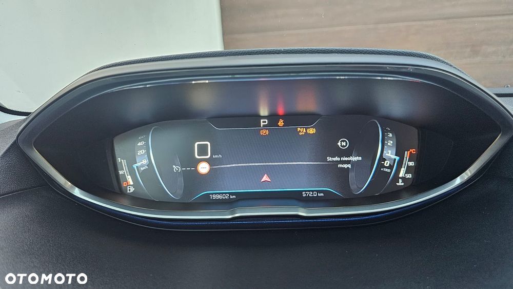 Peugeot 3008 1.6 BlueHDi Allure S&S EAT6 - 19