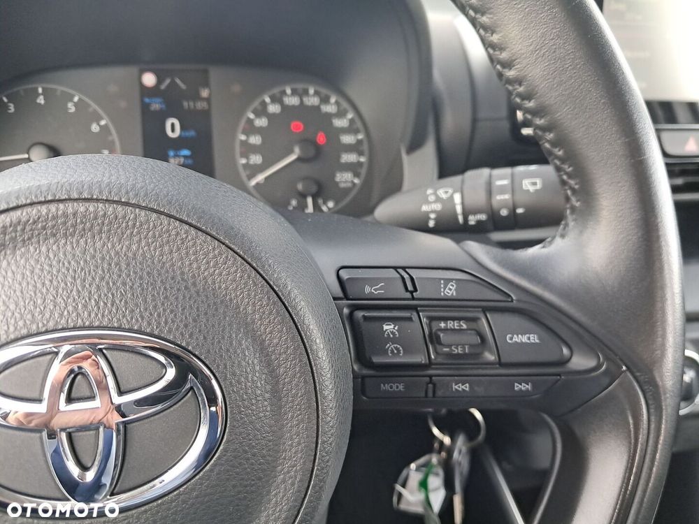 Toyota Yaris - 22