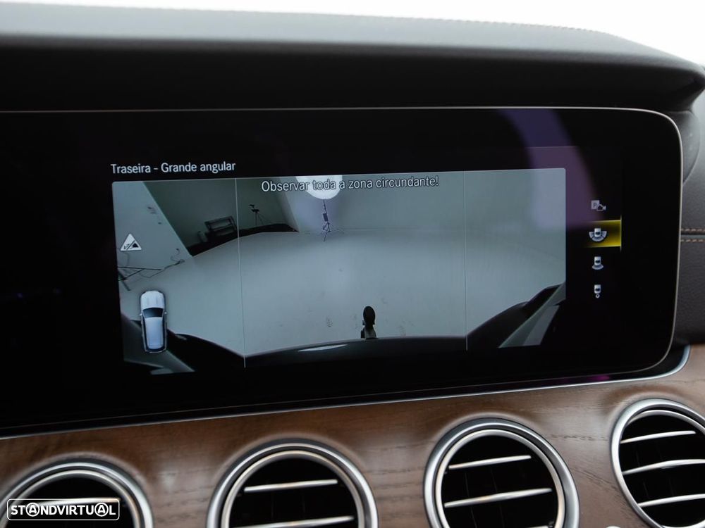 Mercedes-Benz E 300 de 4Matic 9G-TRONIC - 37