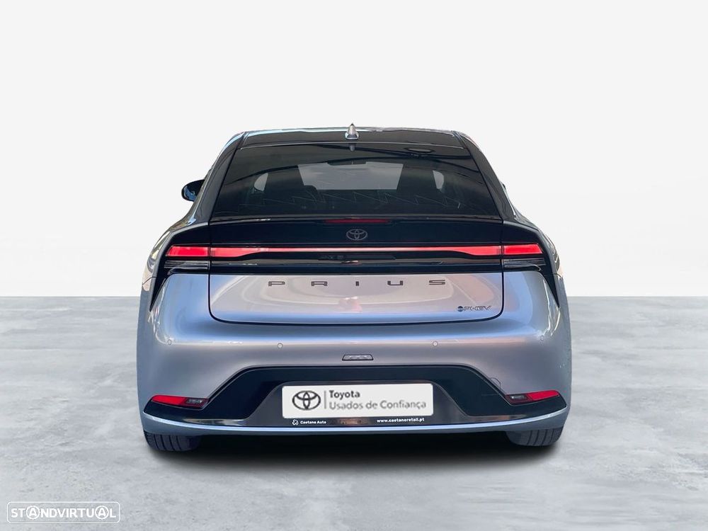 Toyota Prius - 4