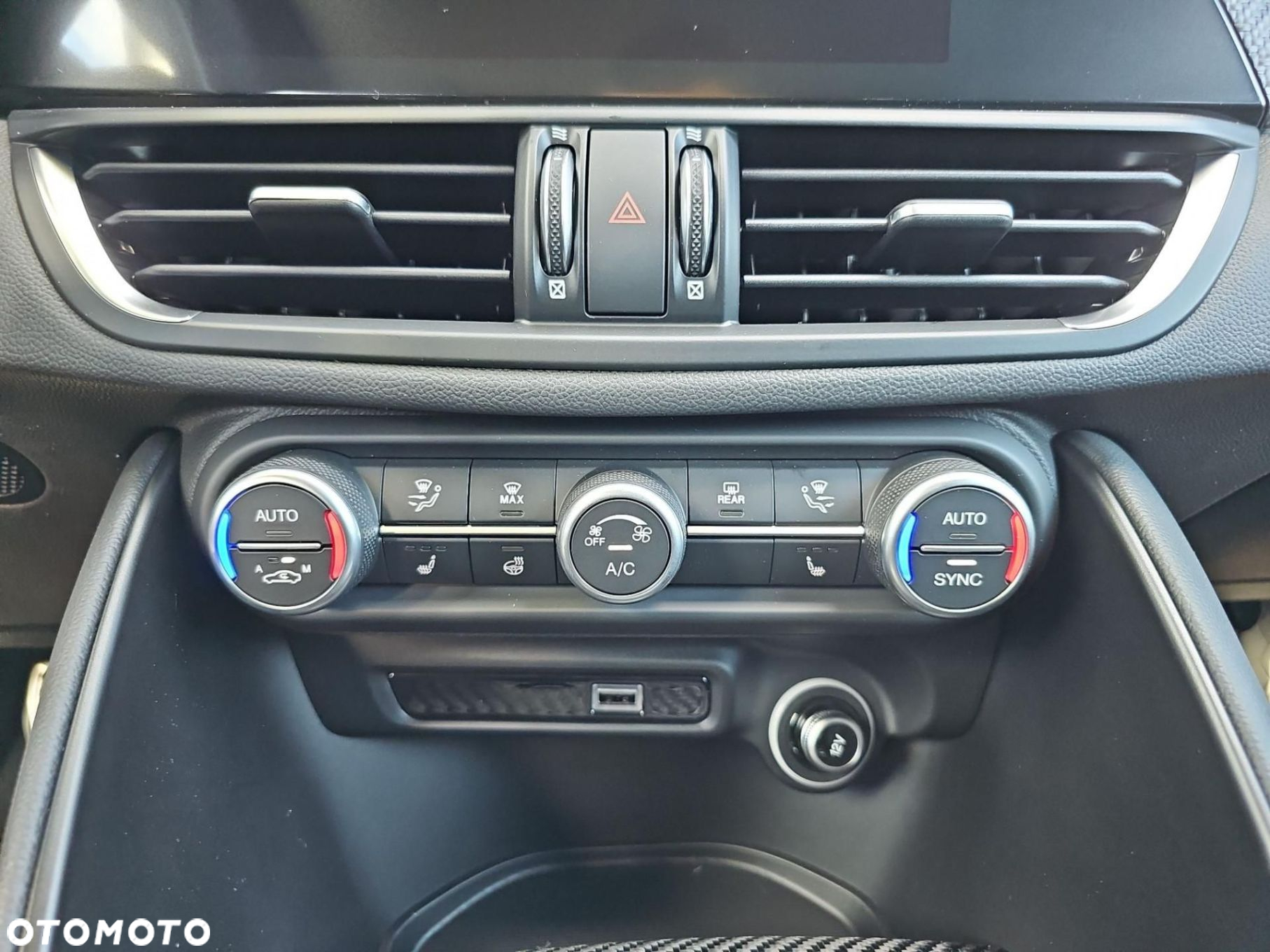 Alfa Romeo Giulia 2.9 Bi Turbo V6 Quadrifoglio - 22