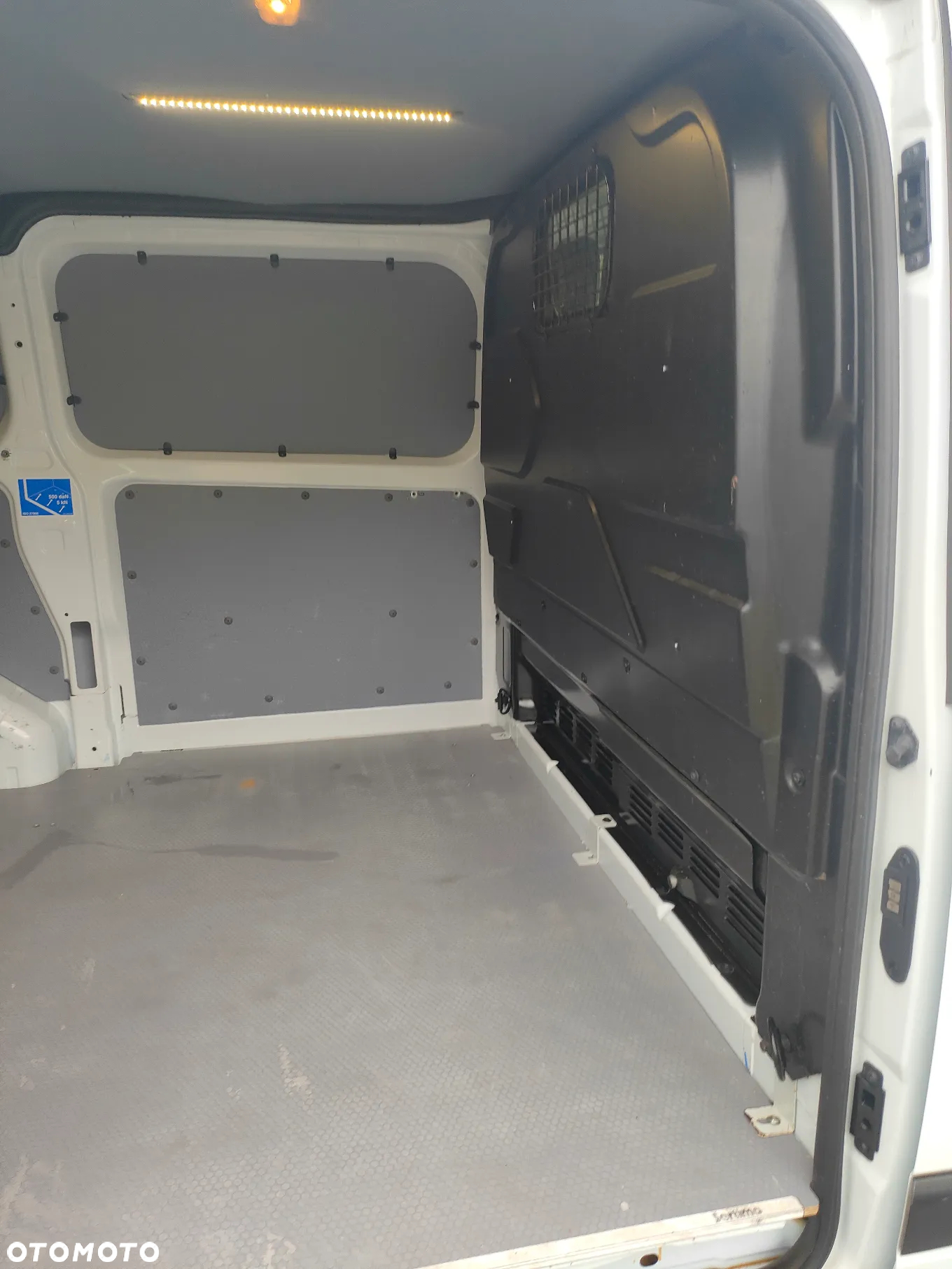 Ford TRANSIT CUSTOM 2019r 2,0 TDCI 130 KM L1H1 EURO 6  LEDY - 25