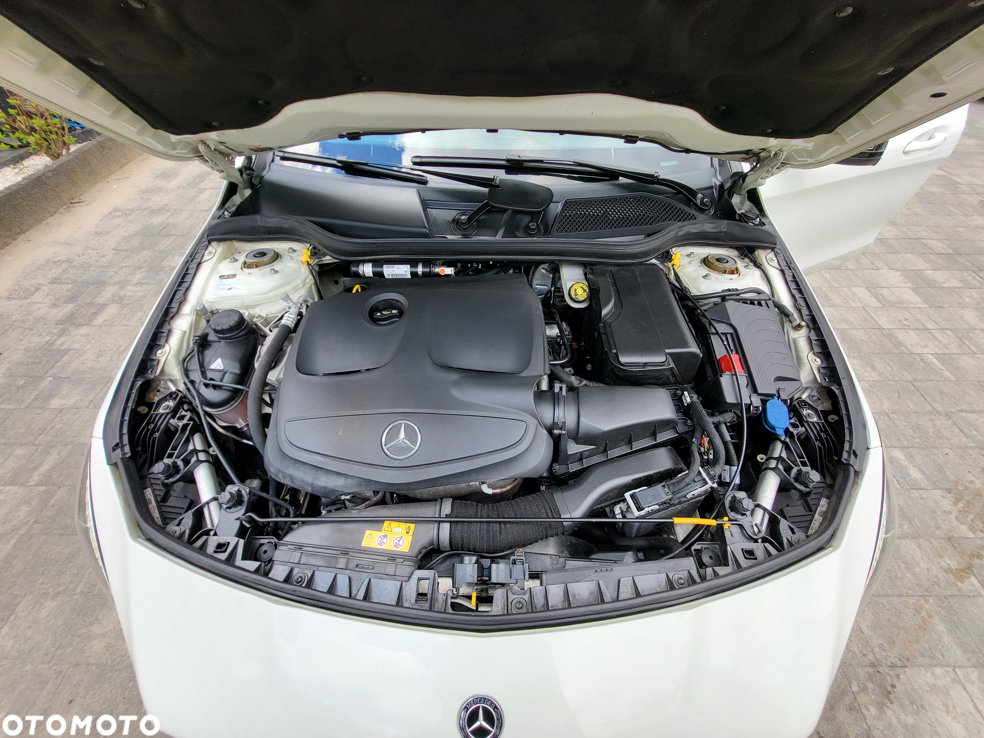Mercedes-Benz CLA 220 4-Matic AMG Line - 13