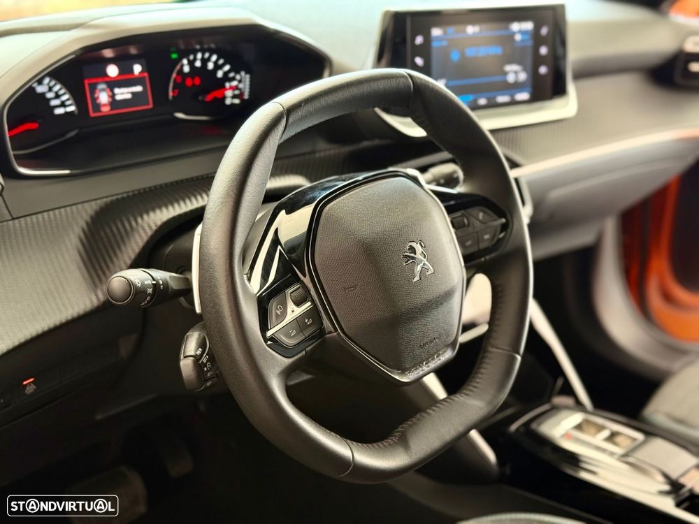 Peugeot 2008 1.2 PureTech Allure EAT8 - 12