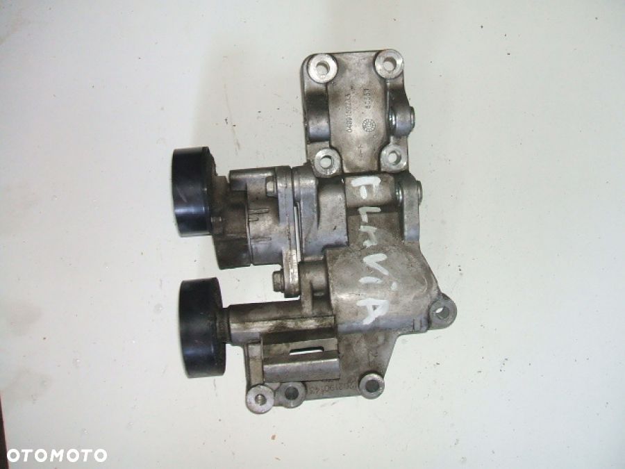 SEBRING FLAVIA 2.4 ŁAPA SILNIKA NAPINACZ 04891592A - 1