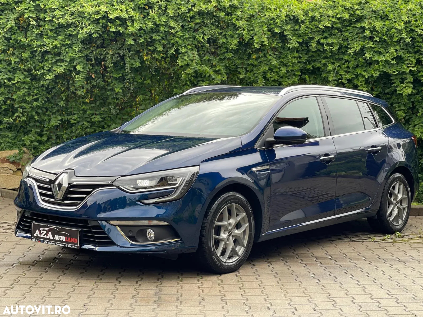 Renault Megane ENERGY dCi 110 EDC BOSE EDITION - 9