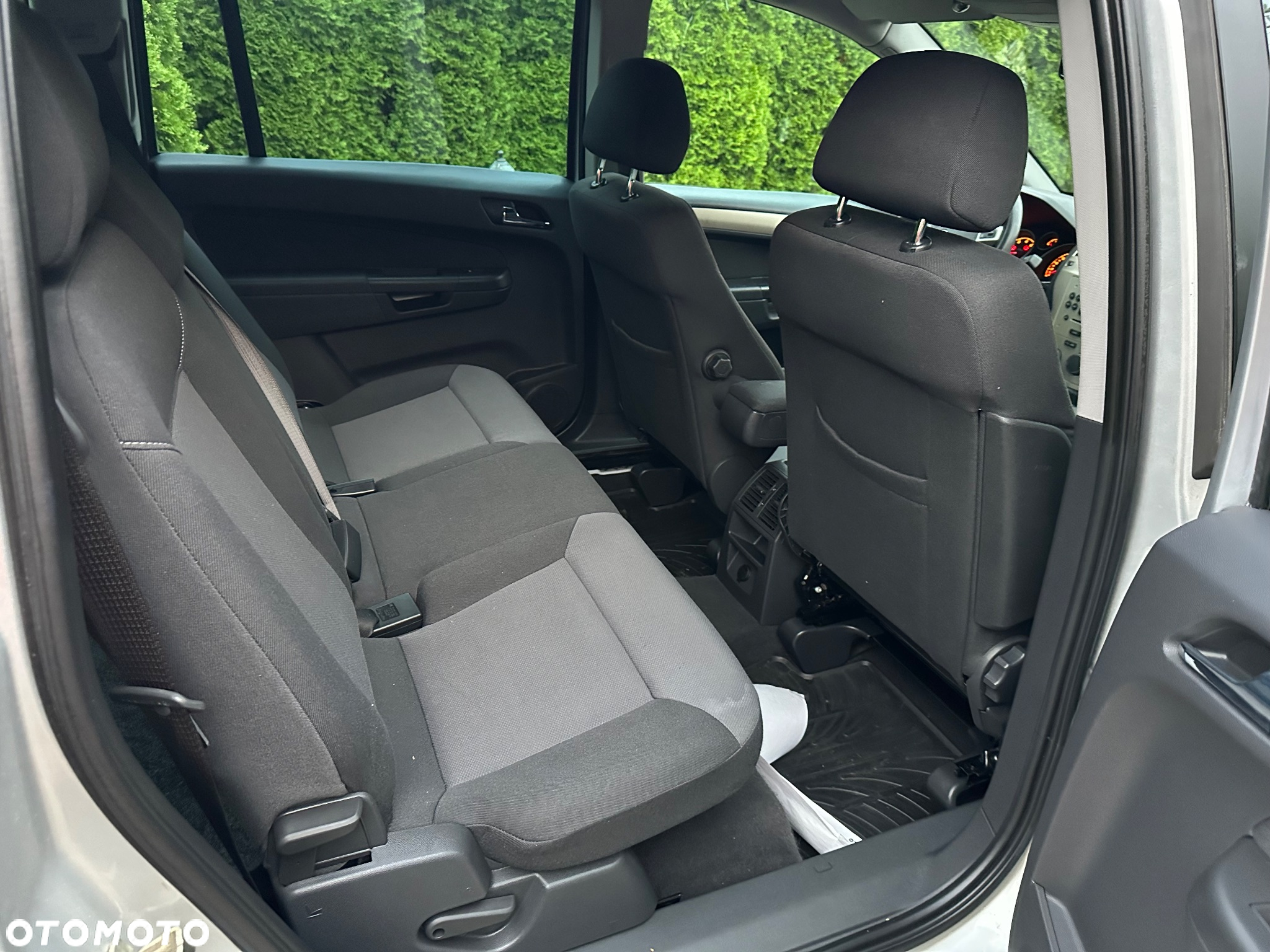 Opel Zafira - 6