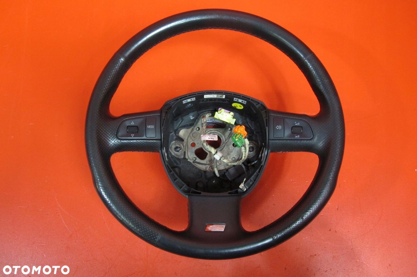 AUDI A6 C6 4F KIEROWNICA MULTIFUNKCYJNA SKÓRZANA S-LINE TRÓJRAMIENNA - 1