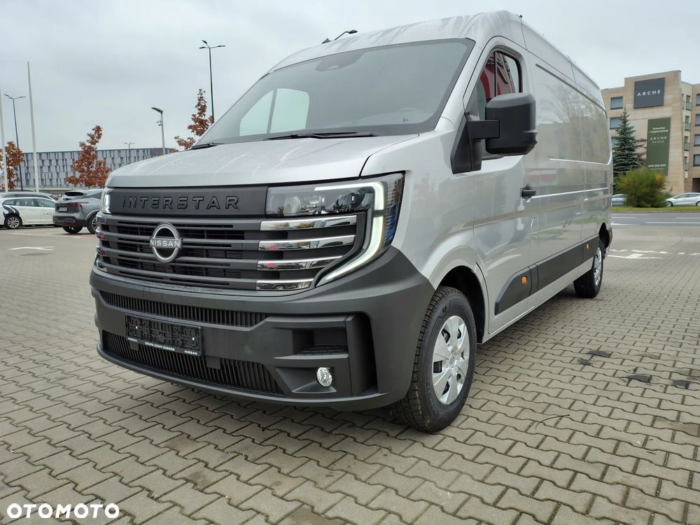Nissan Interstar