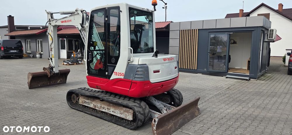 Takeuchi <<Takeuchi TB 250,2008r,wwaga 5 ton, 6800 mtg, sprowadzona>>>> - 8