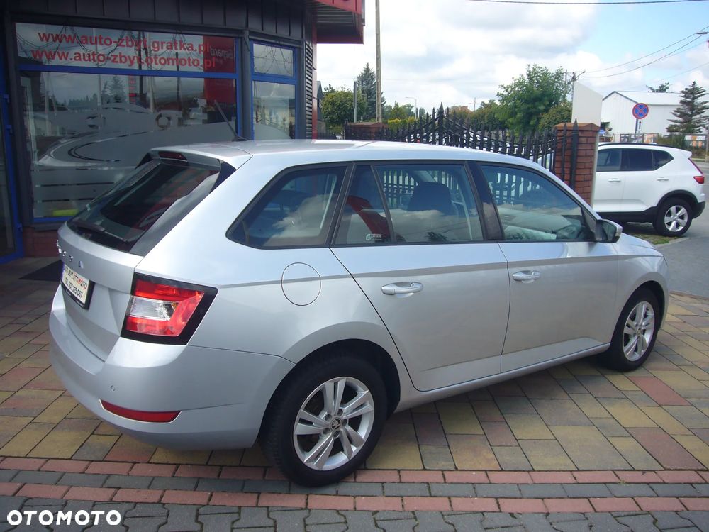 Skoda Fabia 1.0 TSI Ambition - 6