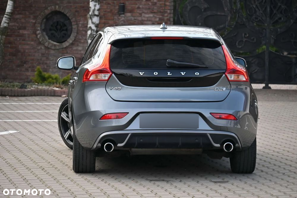 Volvo V40 D2 Geartronic RDesign - 18