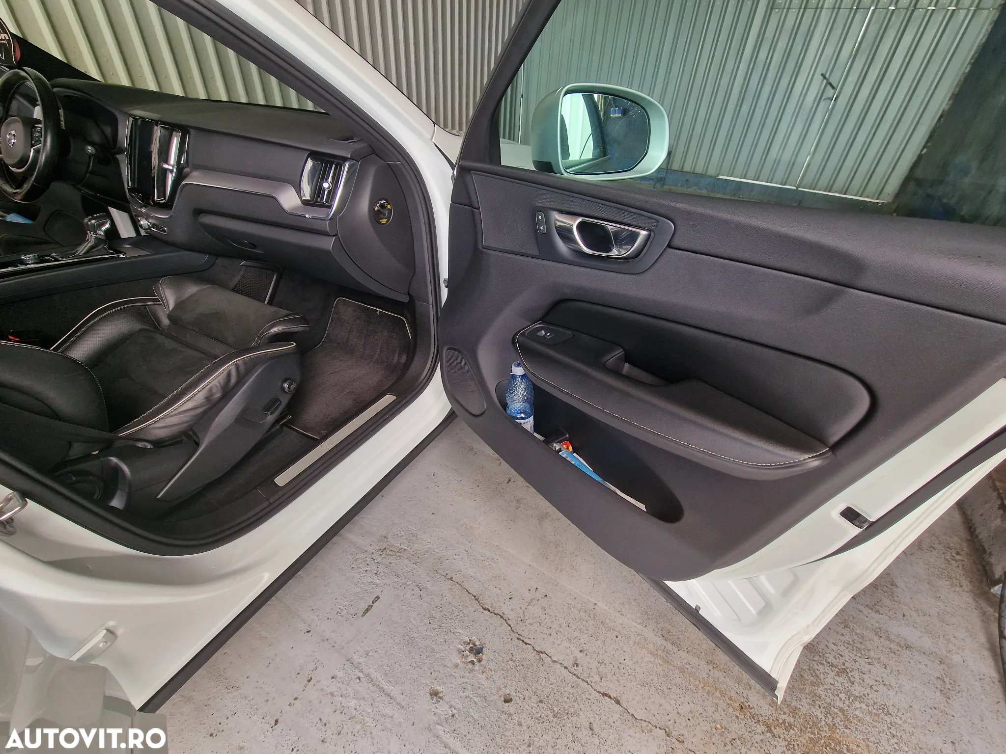 Volvo XC 60 D4 AWD R-Design - 20