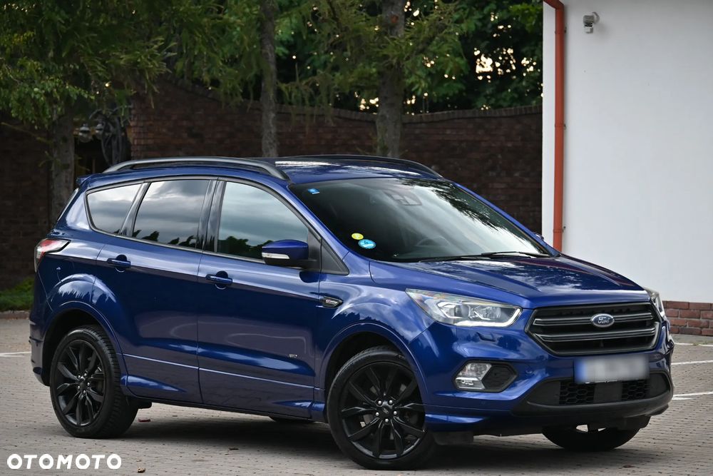 Ford Kuga 1.5 EcoBoost 4x4 ST-Line - 4