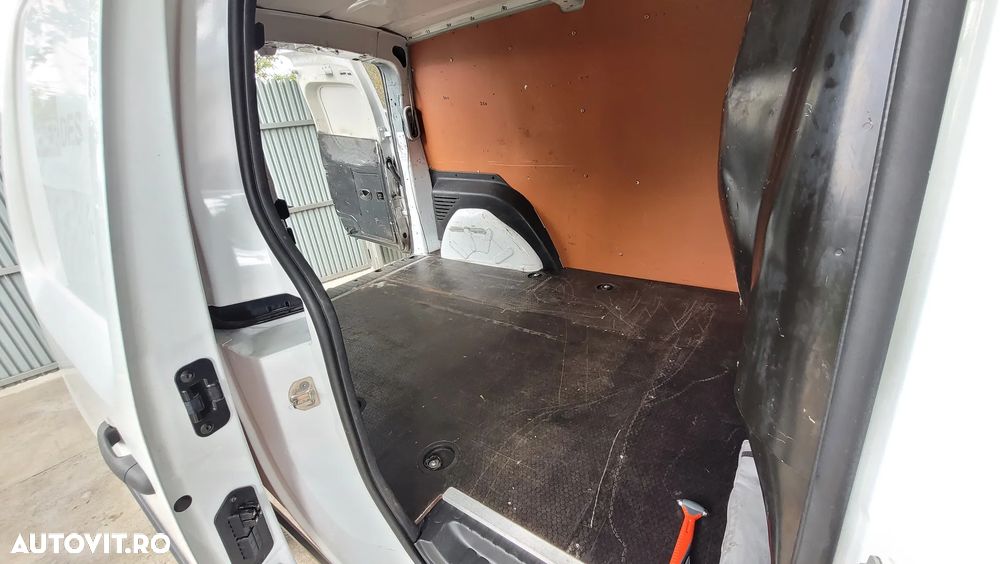 Renault Kangoo ENERGY dCi 90 FAP Start & Stop EXPERIENCE - 17
