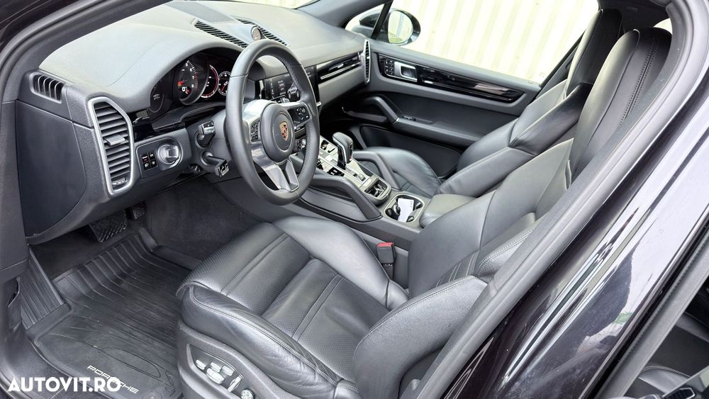 Porsche Cayenne - 9