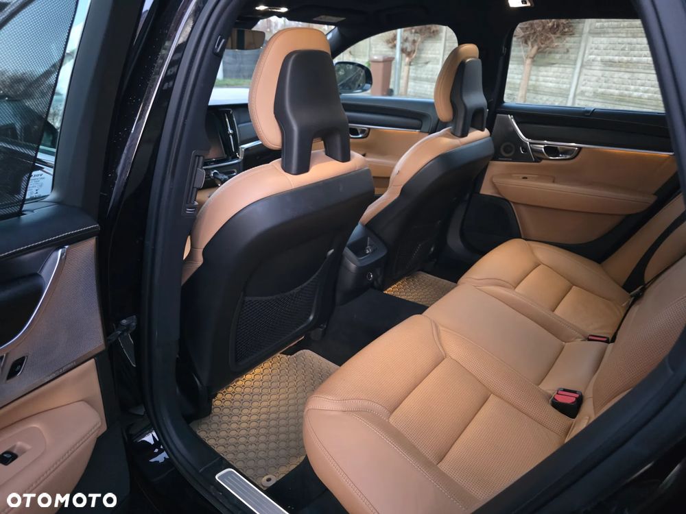 Volvo V90 Cross Country D5 SCR AWD Ocean Race - 24