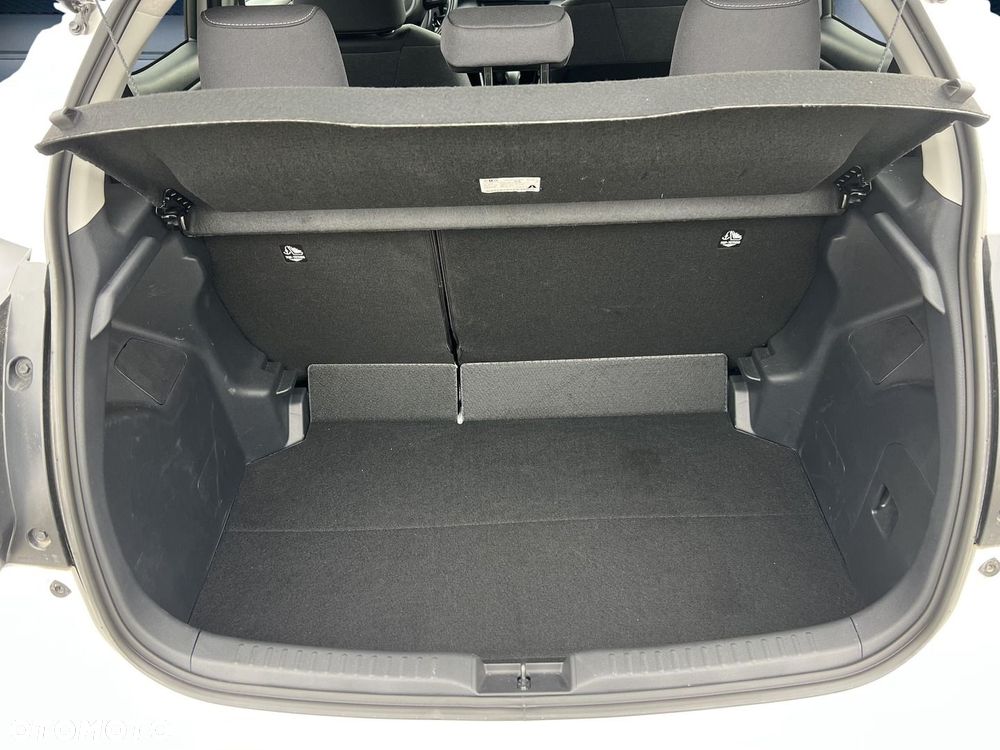 Toyota Yaris Hybrid 1.5 Style - 12