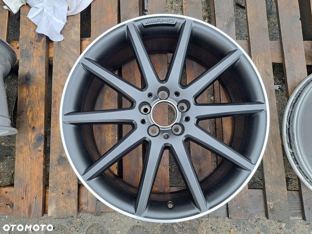 Oryg. Mercedes 20 GLA 156 A156 W156 A1564010402 8j AMG 4847