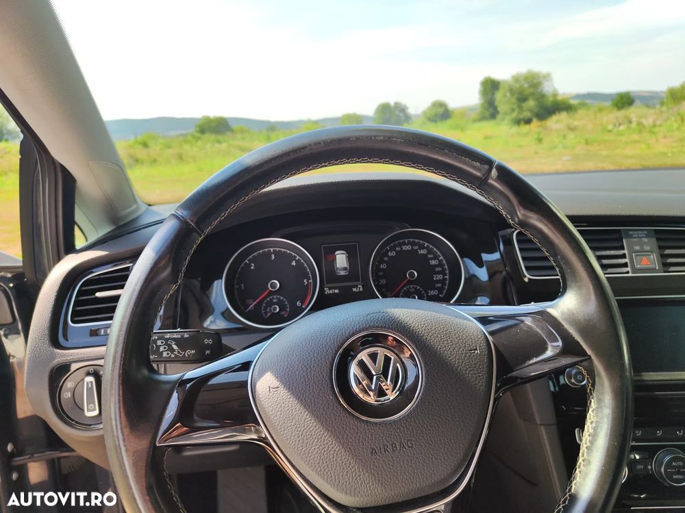 Volkswagen Golf 1.6 TDI DPF DSG Comfortline - 27