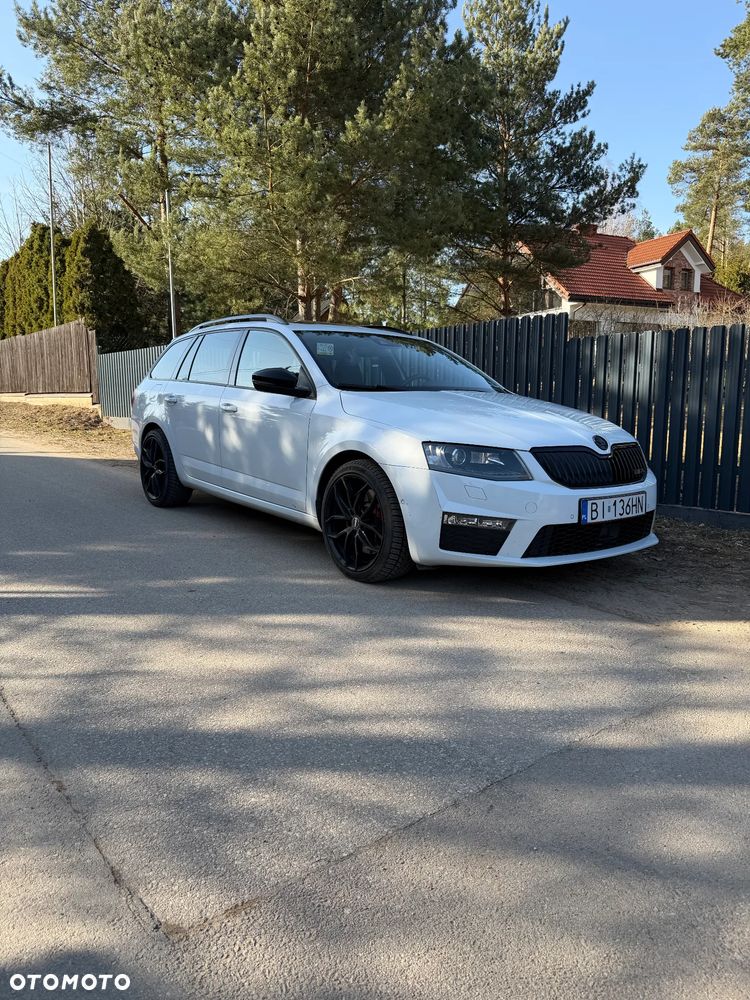 Skoda Octavia 2.0 TSI RS DSG - 2