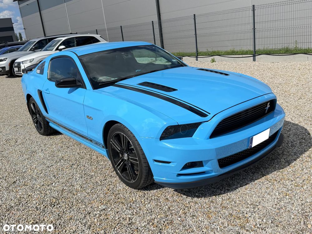 Ford Mustang 5.0 V8 GT - 2