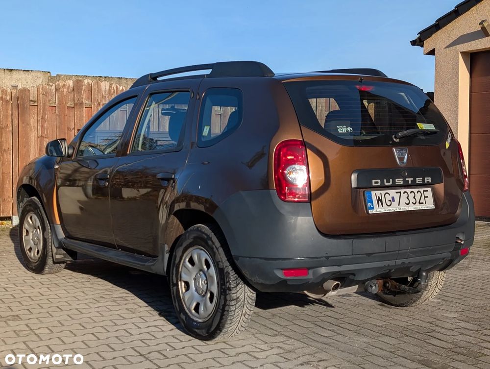 Dacia Duster 1.6 Laureate 4x4 - 10