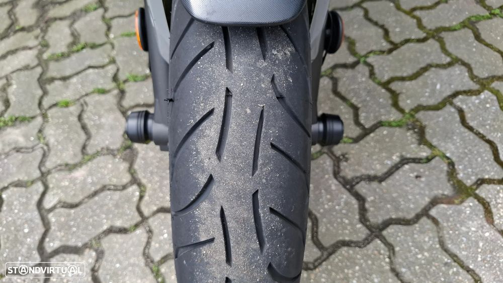Yamaha MT-07 Nardo Grey 35 kw - 55