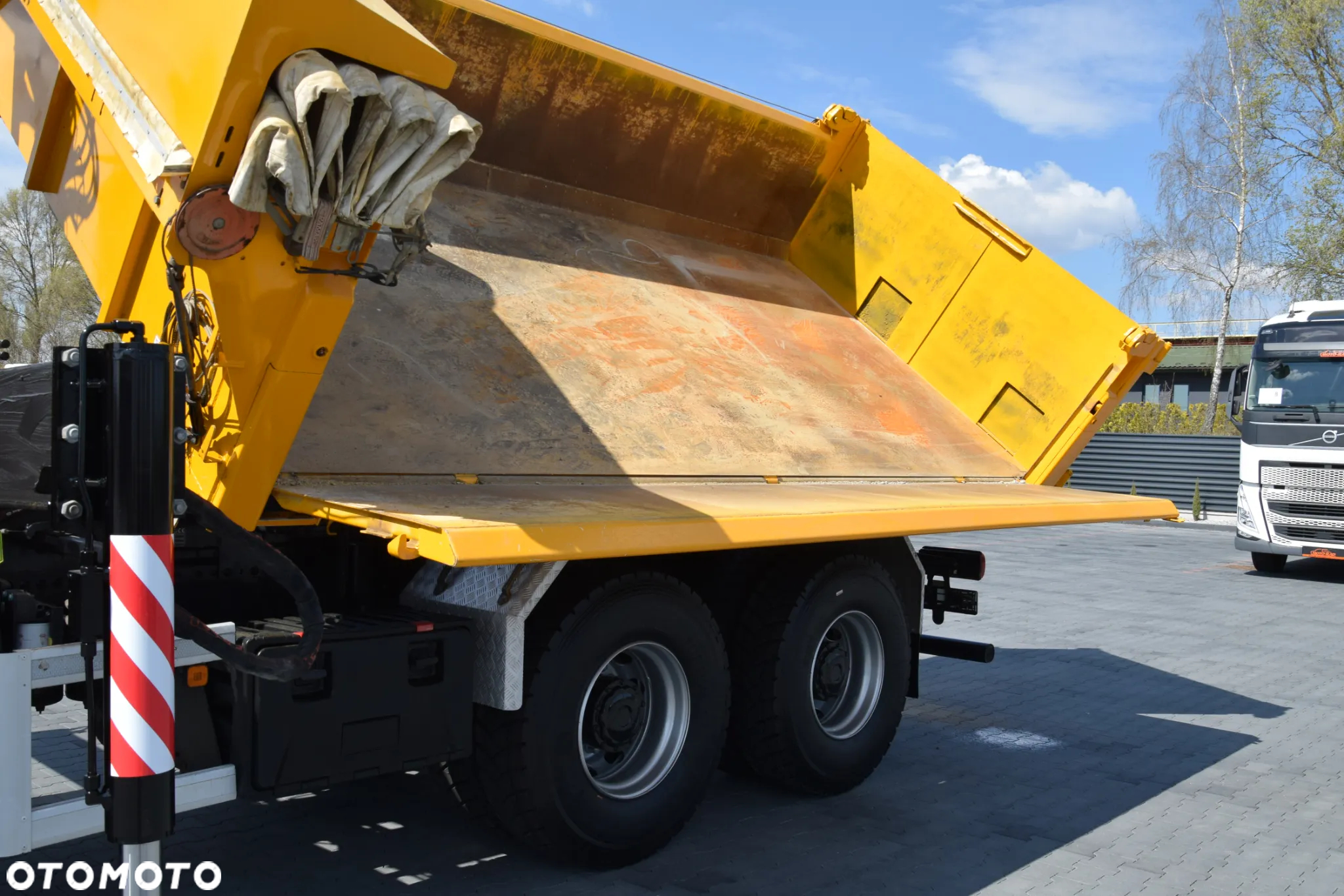 MAN TGS 26.400 / 6x4 / EURO 6 / UDT / HDS FASSI 165 / WYSUW x3 / ROTATOR / CHWYTAK / STEROWANIE RADIOWE / WZMOCNIONA RAMA / WYWROTKA / HYDROBURTA / AUTOMAT / 2017 / NOWE OPONY - 100% / NISKI PRZEBIEG / STAN IDEALNY / SPROWADZONY - 26