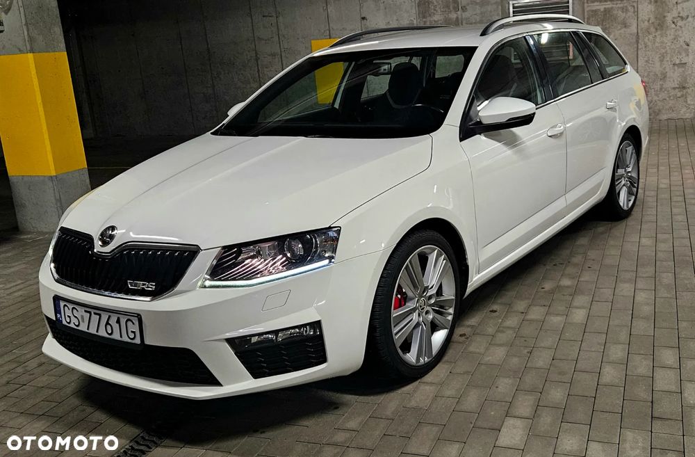 Skoda Octavia 2.0 TDI DSG RS - 1