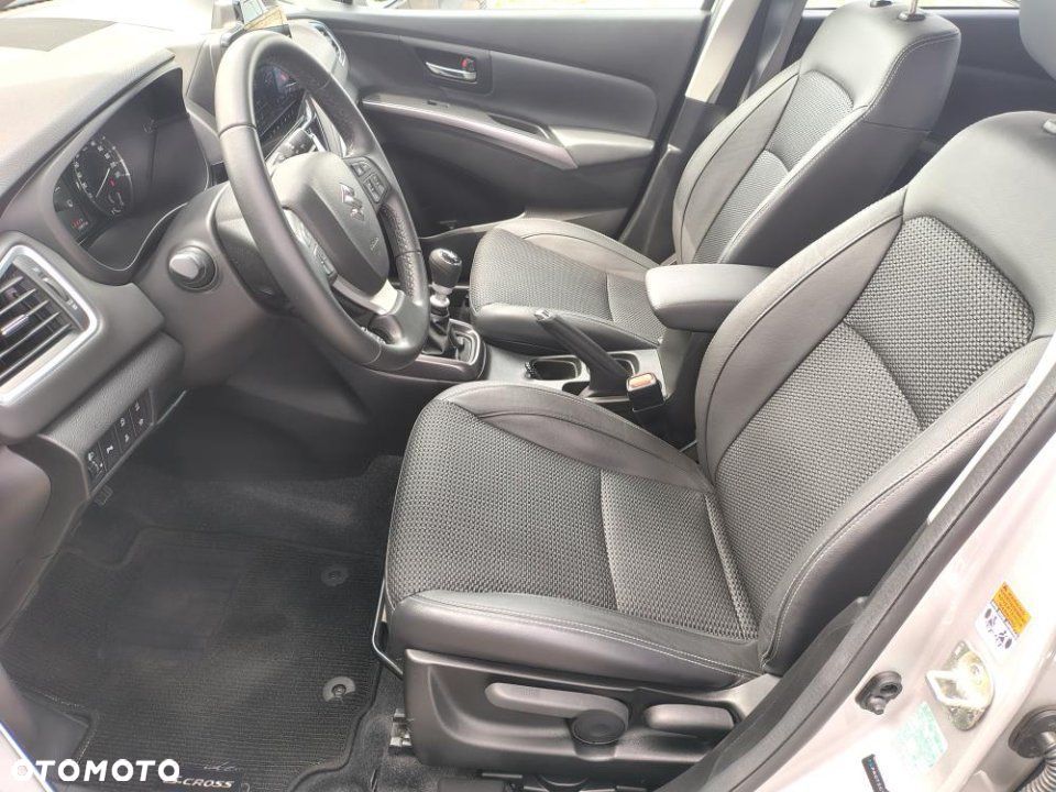 Suzuki S-Cross - 18