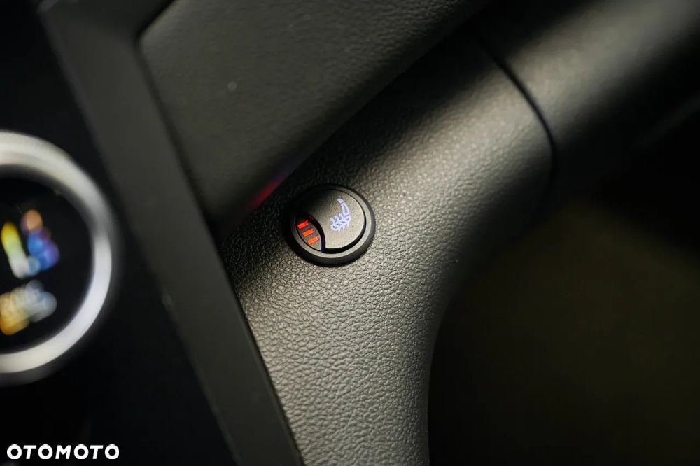 Renault Megane 1.3 TCe FAP Intens - 23