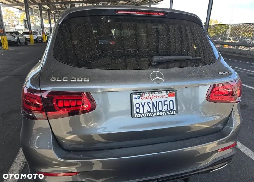 Mercedes-Benz GLC 300 4Matic 9G-TRONIC AMG Line - 6