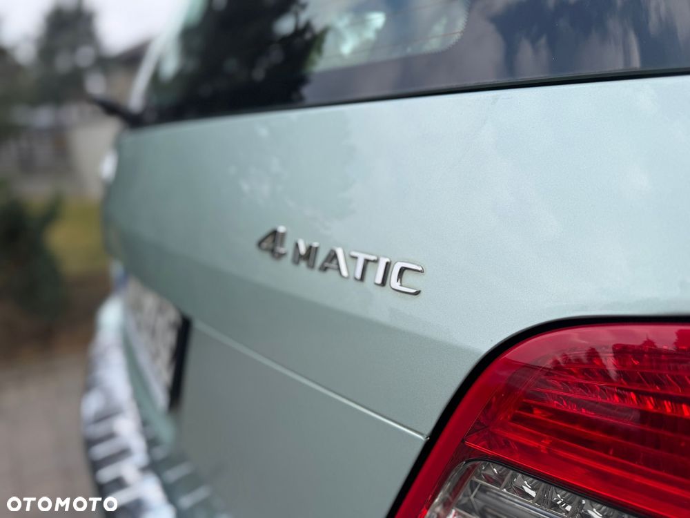 Mercedes-Benz GLK 350 4Matic 7G-TRONIC SPORT EDITION - 16