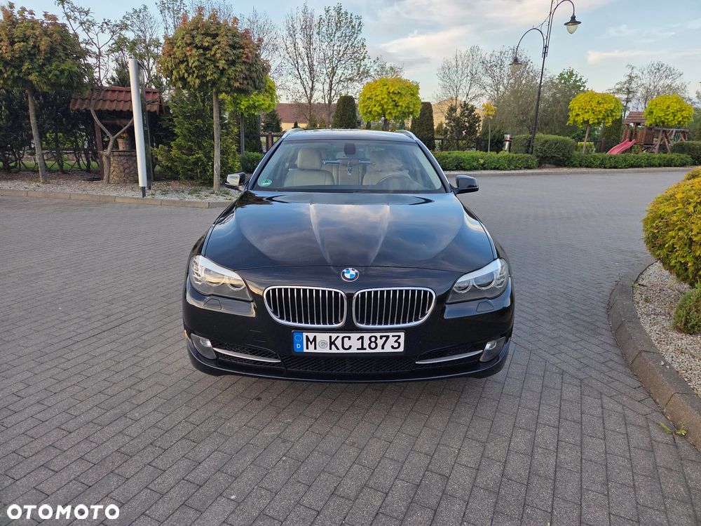BMW Seria 5 520d - 31