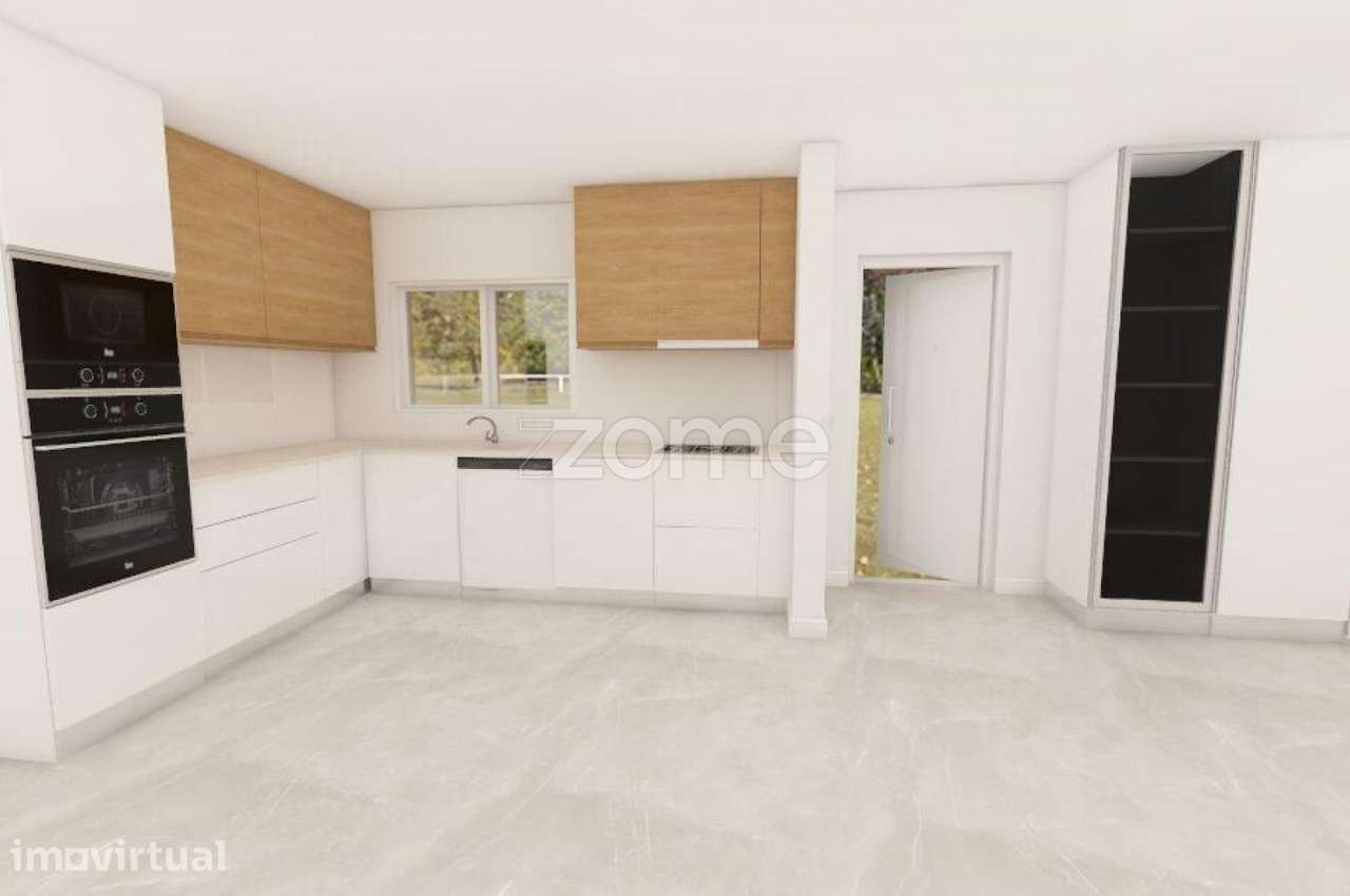 Moradia T4 com suite, garagem e 2 entradas independentes - Grande imagem: 2/31