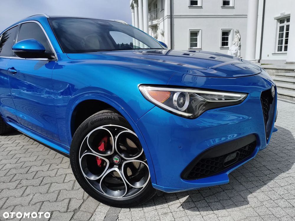 Alfa Romeo Stelvio 2.0 Turbo 16V AT8-Q4 Veloce Ti - 17