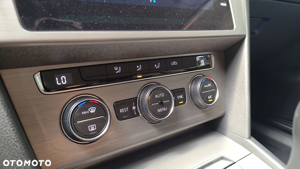 Volkswagen Passat 1.5 TSI EVO Essence DSG - 6