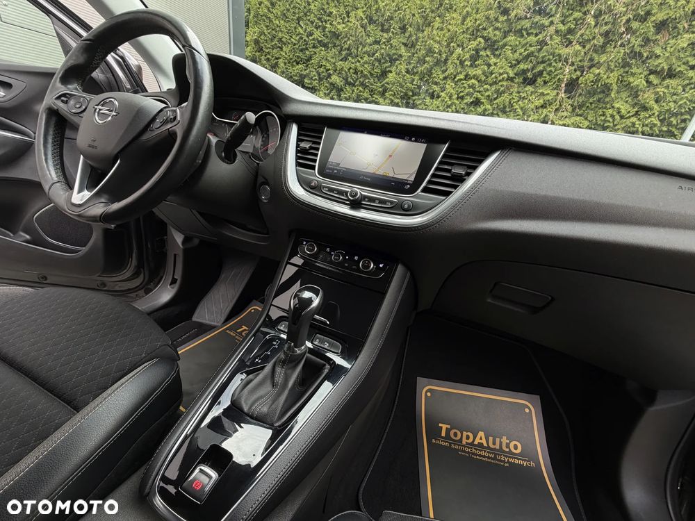 Opel Grandland X - 17