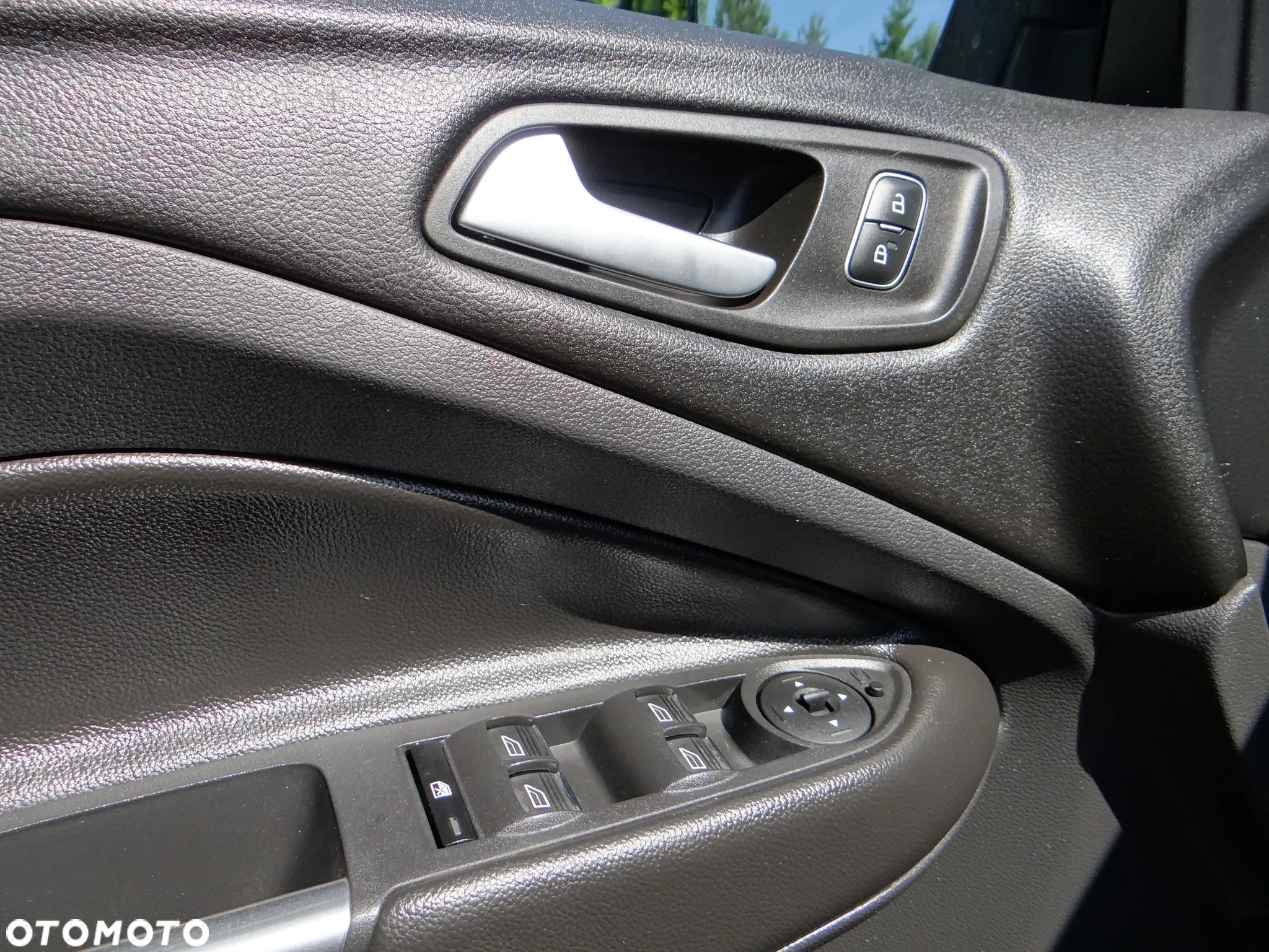 Ford Kuga 1.5 EcoBoost 2x4 ST-Line - 20