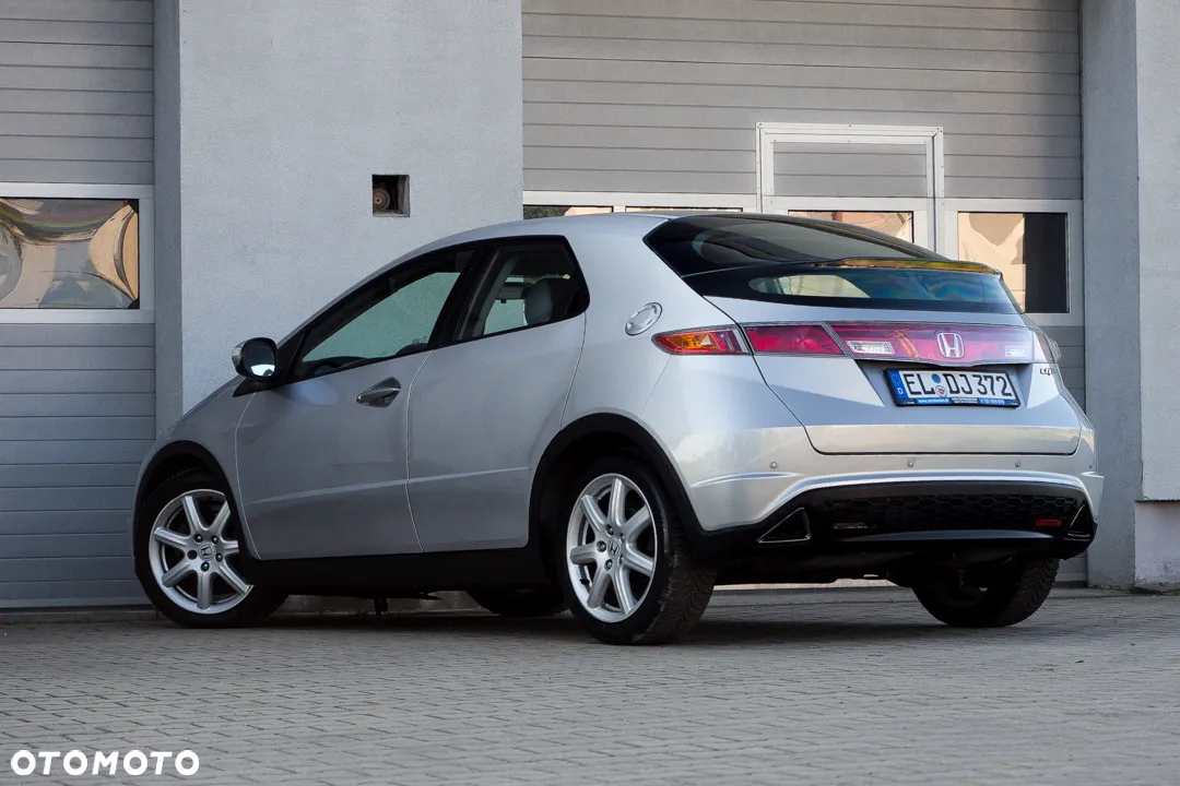 Honda Civic 1.8 Sport - 10
