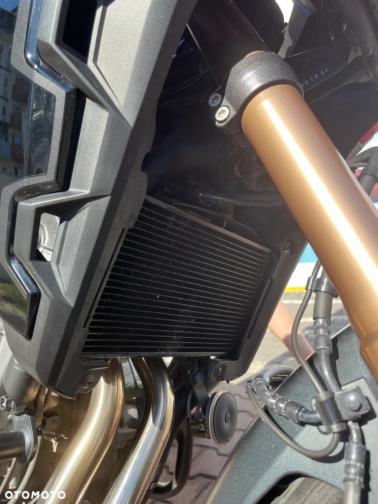 Honda CB - 8