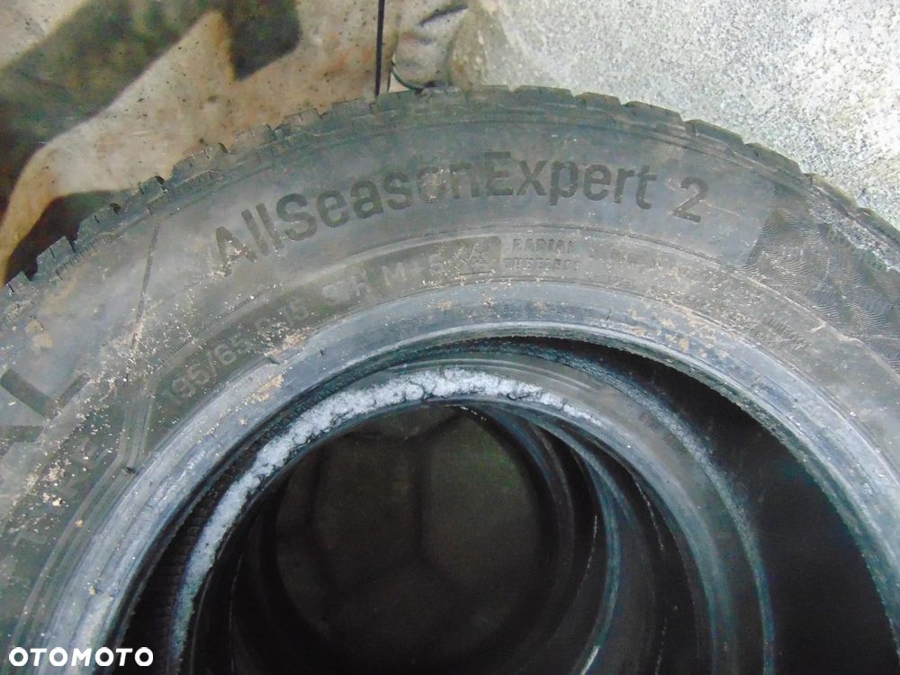 Opony R15 195/65 2 sztuki 19 R 2 sztuki 18 rok produkcji cena komplet - 2