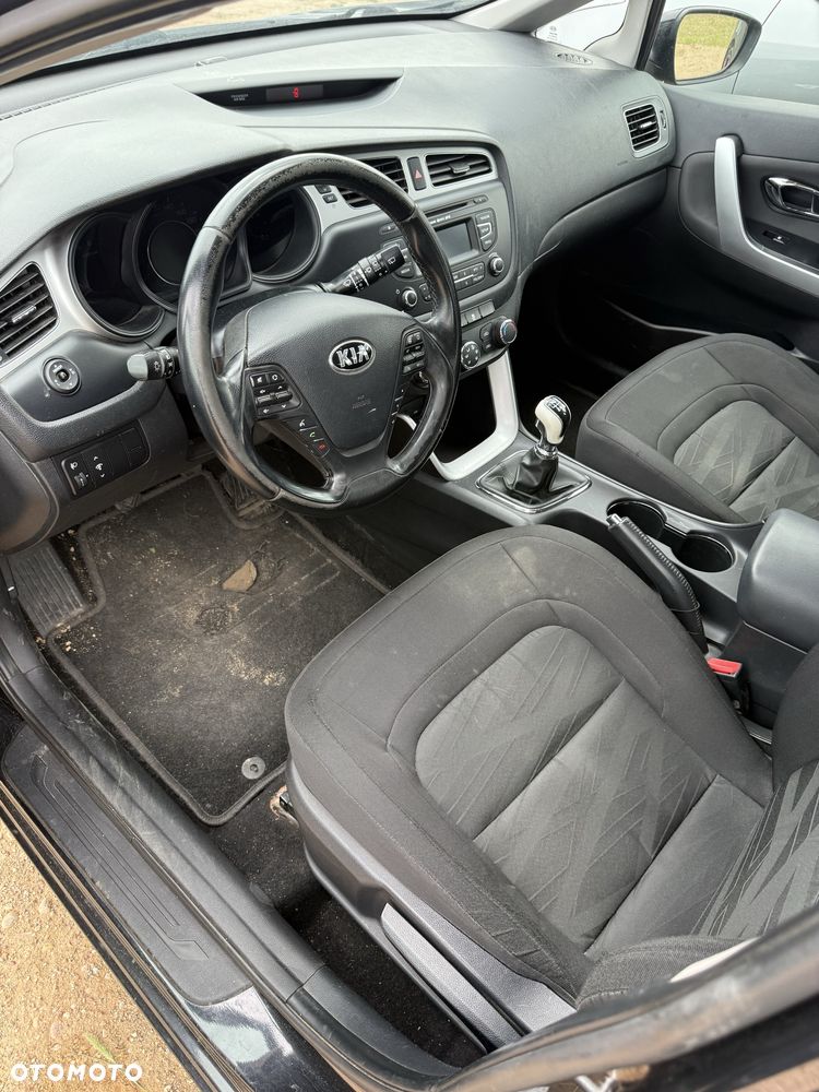 Kia Ceed - 7