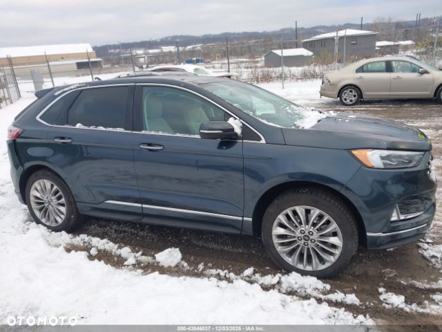 Ford Edge - 10