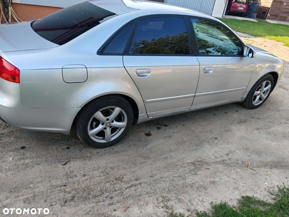 Audi A4 Limousine - 2