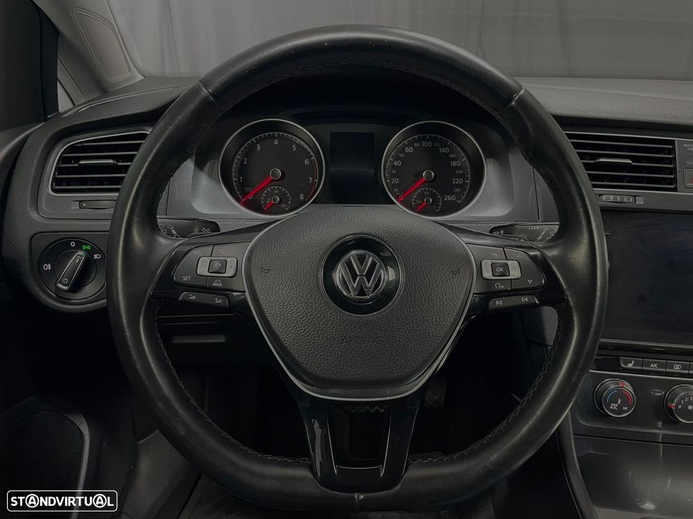 VW Golf 1.0 TSI Confortline DSG - 13