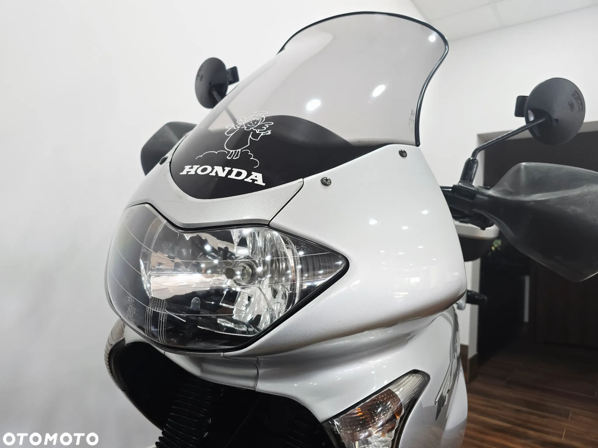 Honda Transalp - 16